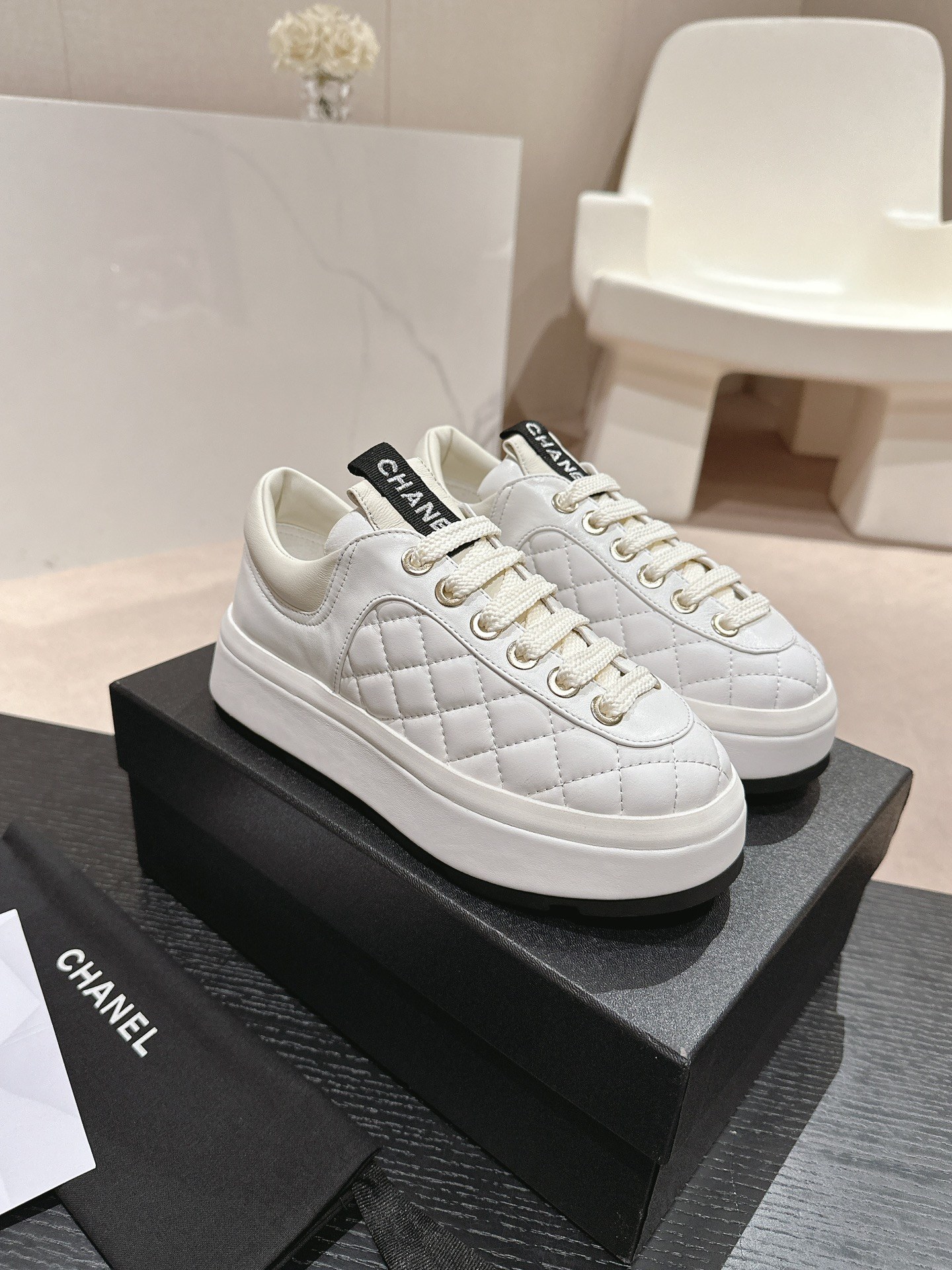 Women's high heels